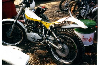 Twinshocks0012.JPG