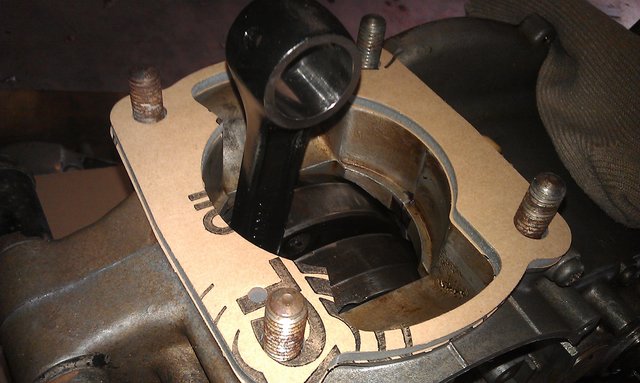 shows the 5mm barrel spacer in position