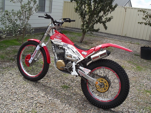mikes bikes 011a.jpg