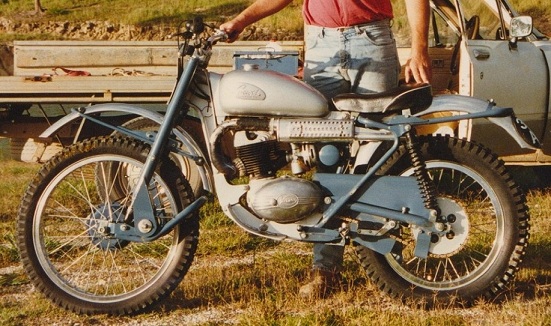 1960 24TCS a (2).jpg