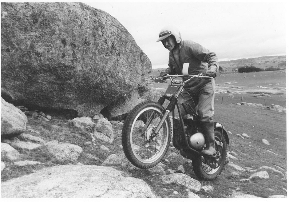 My friend Ray Lander on Jasper. A special built by Ian Gaff and used by Gaffy to win the Aus title.