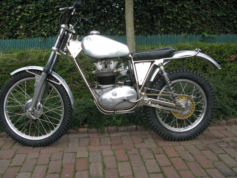 1965-bsa-b40-trials.jpg