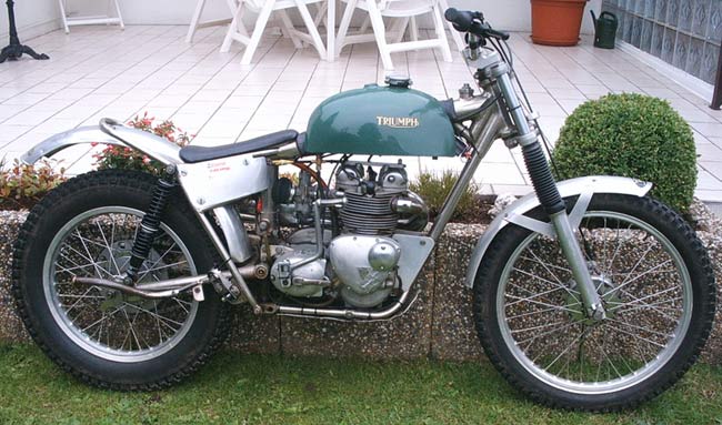 Triumph twin 2.jpg