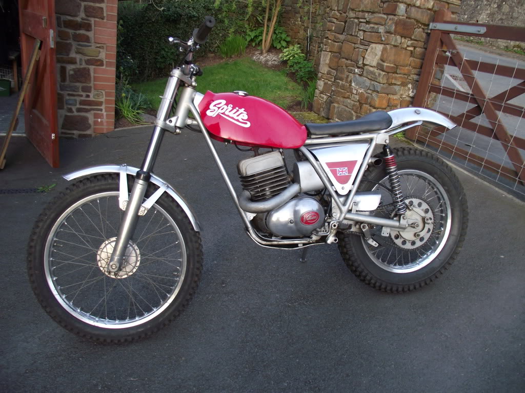 Nice looking bike this. Very early frame too. They're slightly different around the steering head