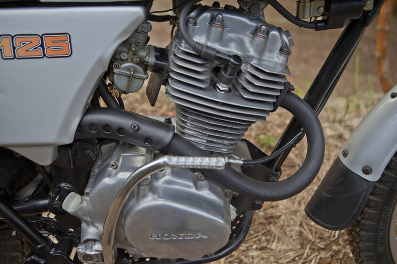 TL125  engine right.jpg