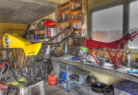 resize2trialsbikes.jpg