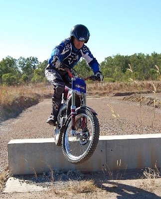 Note the concentration on the lod boat race