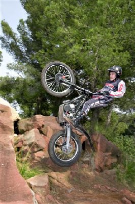 David Cobos testing Xispa X250R