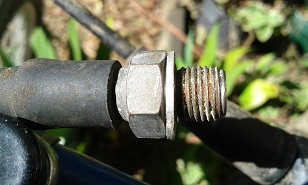 front brake thread - Copy.jpg