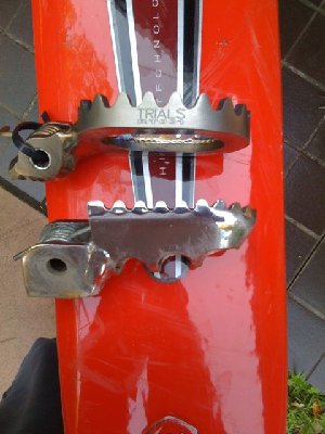 Pegs2.jpg