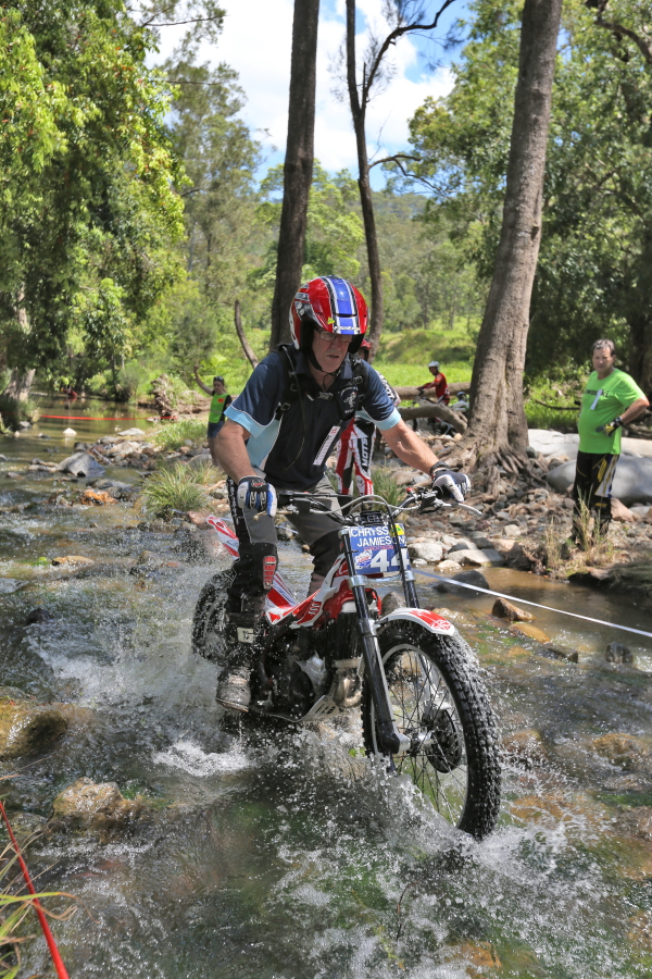 842B0364_resized 900.JPG