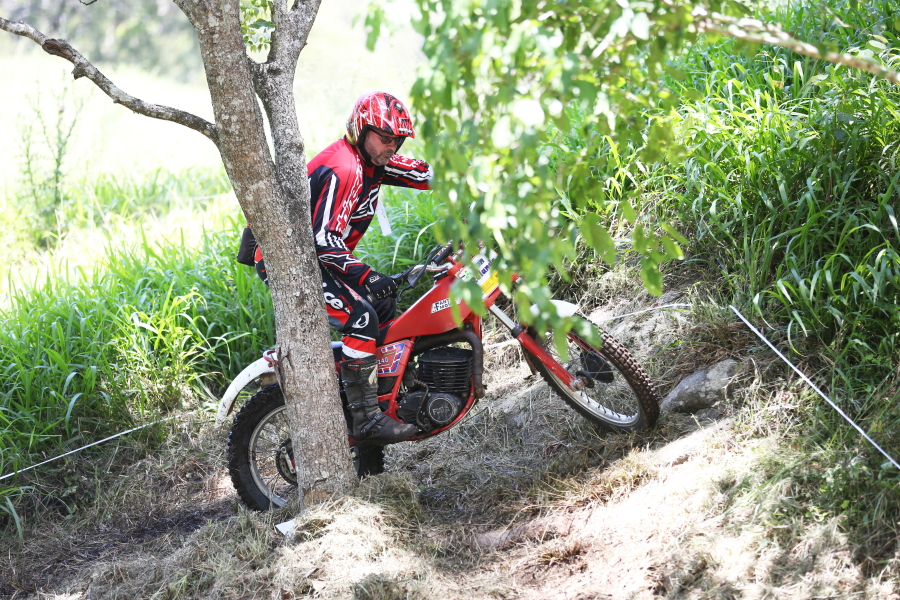 842B0909_resized 900.JPG