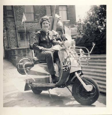 On-scooter0001.gif
