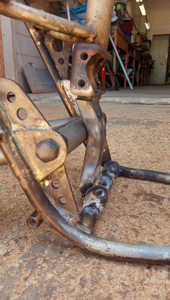 8 backbone and swingarm.jpg