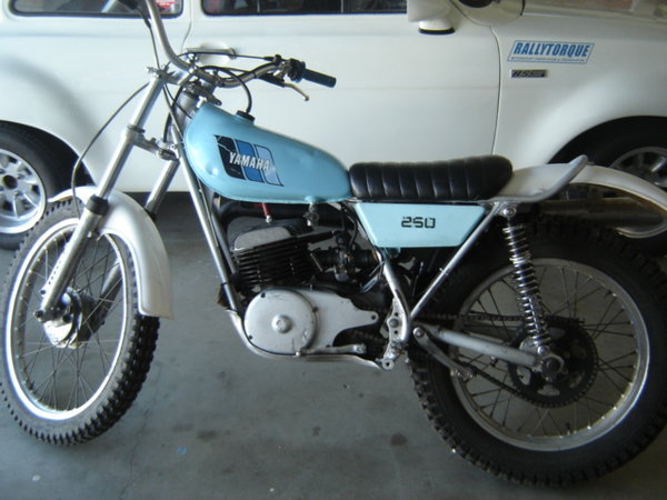 Front and rear guards are fibreglass and I got the moulds with the bike when I bought it, a mate has them at present and is making me a set of carbon fibre guards for it just to see what they will look like.