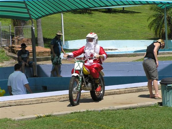 SANTA makes his getaway