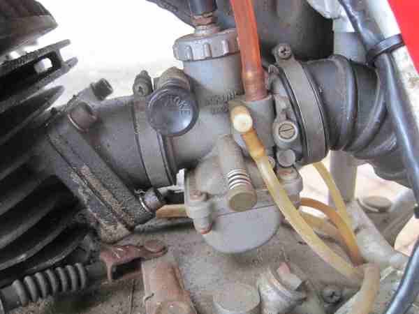 TY-175 Carburettor (R)