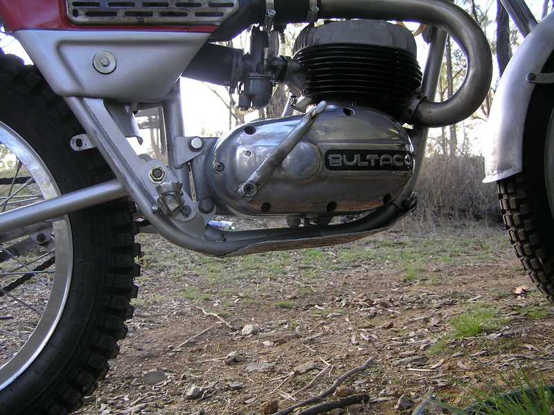 M49 showing the free space between the motor and the frame tubes